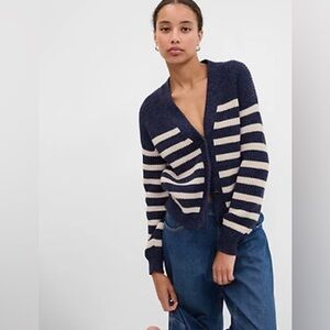 GAP Women's V-Neck Navy and Cream Striped Cotton Cardigan
